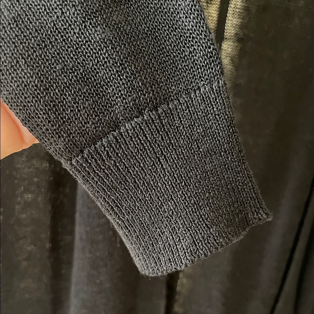 Ann Taylor Black linen blend lightweight long sleeve Knit Cardigan-NWOT - Picture 4 of 5